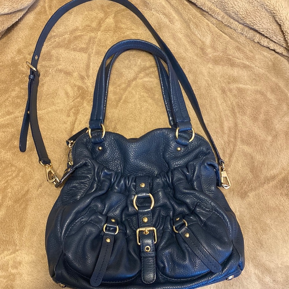 Gently used Michael Kors slouchy bucket bag - excellent condition